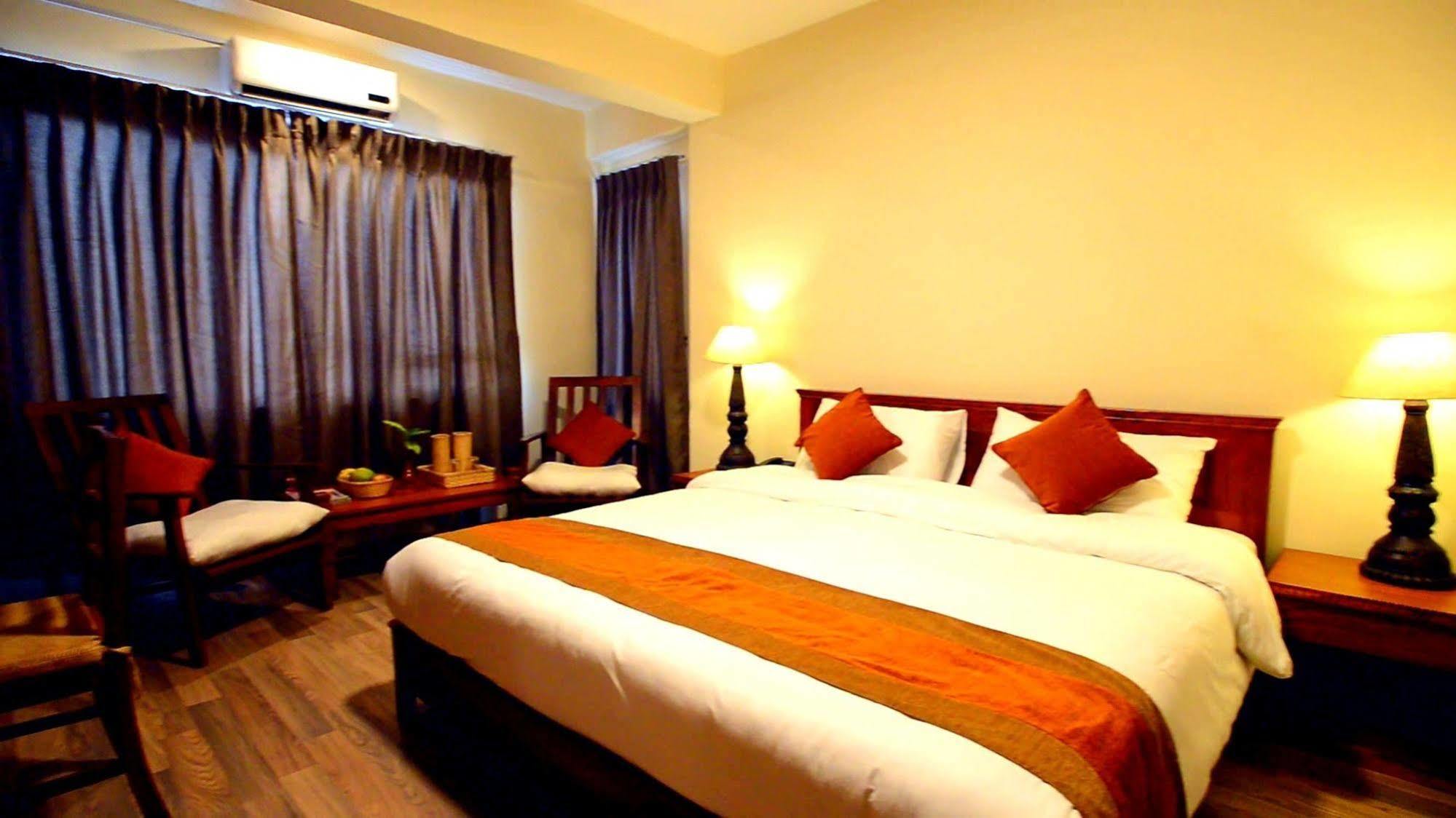 Golden Temple Inn Catmandu Exterior foto